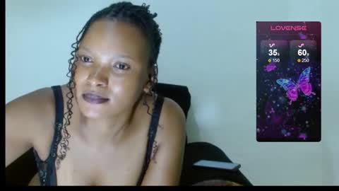 Snapshot of chocolatemilkebony chatting on 09/30/25, 08:36 chocolatemilkebony online show from 09/30/25, 08:36