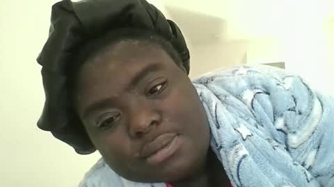 Snapshot of chocolatesugarbabe12 chatting on 11/04/25, 12:37 chocolatesugarbabe12 online show from 11/04/25, 12:37