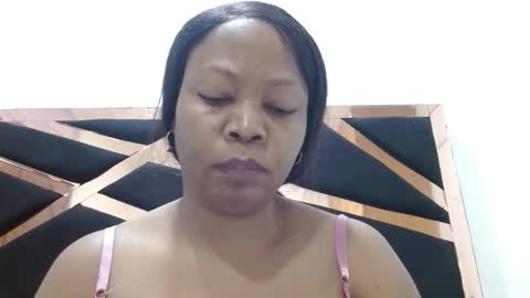 chocolatwoman online show from 04/08/26, 12:38