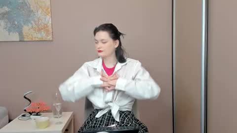 Cassandra online show from 03/19/26, 04:16