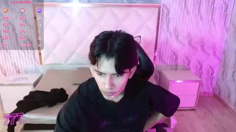 chos_tay online show from 06/16/26, 11:46