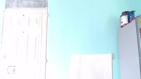 Snapshot of choticx chatting on 12/16/25, 03:50 Andrew online show from 12/16/25, 03:50