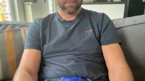 chris13abcd online show from 12/02/25, 12:21