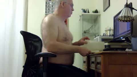 Snapshot of chris2002b chatting on 03/02/25, 04:50 chris2002b online show from 03/02/25, 04:50