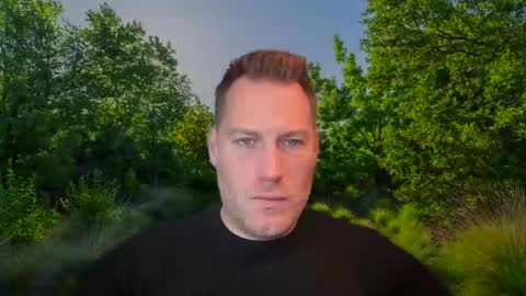 Snapshot of chris2024x chatting on 10/28/25, 10:08 Christian online show from 10/28/25, 10:08