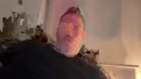 Snapshot of chris2024x chatting on 11/13/25, 05:01 Christian online show from 11/13/25, 05:01