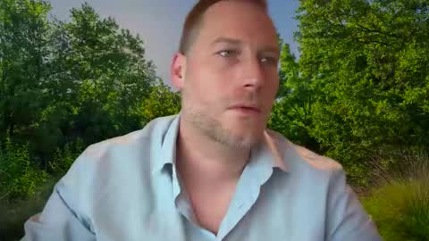 Snapshot of chris2024x chatting on 11/17/25, 07:58 Christian online show from 11/17/25, 07:58