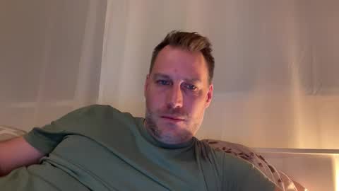 Snapshot of chris2024x chatting on 11/20/25, 05:34 Christian online show from 11/20/25, 05:34