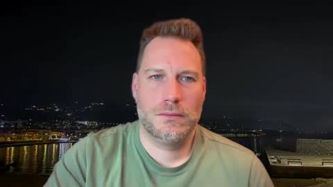 Snapshot of chris2024x chatting on 12/04/25, 07:28 Christian online show from 12/04/25, 07:28