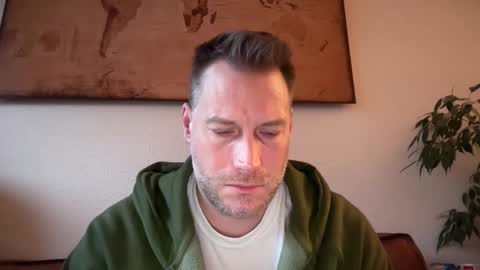 Snapshot of chris2024x chatting on 12/20/25, 07:26 Christian online show from 12/20/25, 07:26