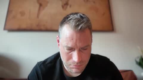 Snapshot of chris2024x chatting on 04/06/26, 06:47 Christian online show from 04/06/26, 06:47