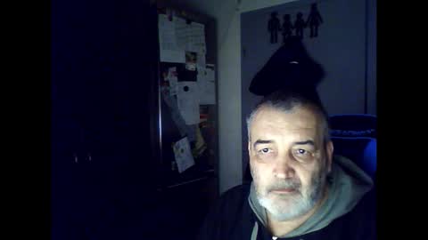 Chris online show from 11/09/25, 03:27