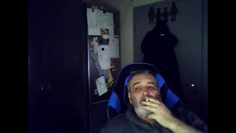 Chris online show from 11/15/25, 09:28