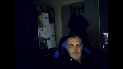 Chris online show from 05/10/26, 04:28