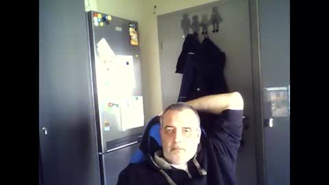 Snapshot of chris250268 chatting on 06/13/26, 10:24 Chris online show from 06/13/26, 10:24