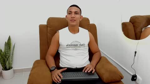 Snapshot of chris_arthus chatting on 06/24/26, 11:59 Chris online show from 06/24/26, 11:59