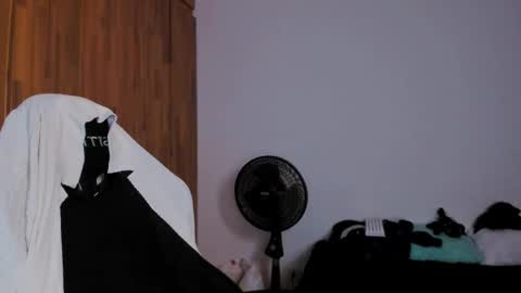 Chris Cooper Independent model online show from 02/19/25, 06:00