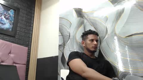 chris_dick2 online show from 11/06/25, 05:41