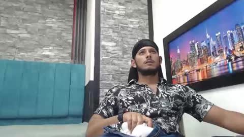 chris_dick2 online show from 11/23/25, 06:24