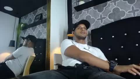 chris_dick2 online show from 07/05/26, 03:56