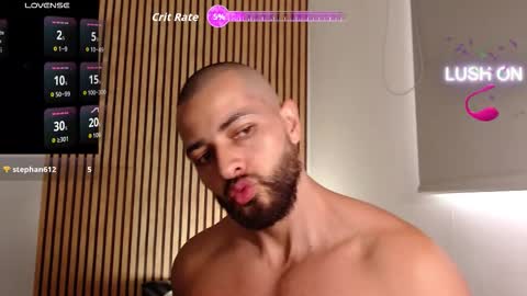 cris         Twitter magnum101010 insta magnumc20 online show from 09/11/25, 05:35