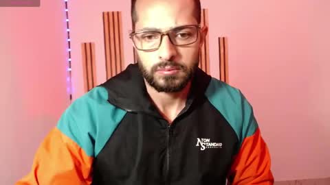 Snapshot of chris_magnum_ chatting on 05/04/26, 11:17 cris Twitter magnum101010 insta magnumc20 online show from 05/04/26, 11:17