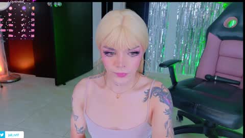 juli   Instagram july rv17 - Twitter juli rv17     online show from 01/31/25, 12:29