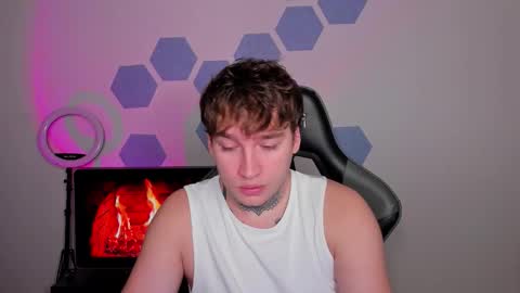 Chris Tyson online show from 11/06/25, 03:07