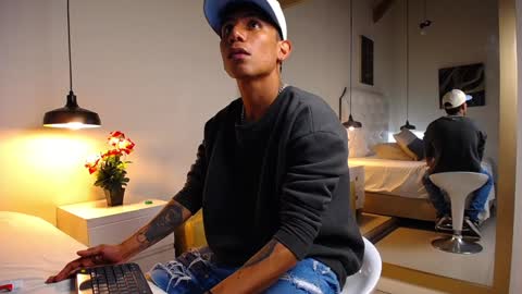 Chris Weell online show from 12/23/24, 02:24