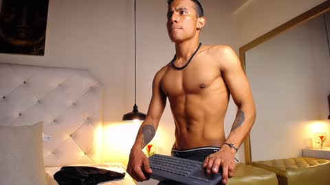 Chris Weell online show from 01/15/25, 03:00