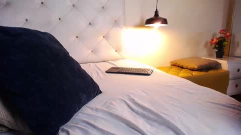 Chris Weell online show from 02/16/25, 07:49