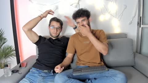 Im Chirs IM MODEL INDEPENDT online show from 02/06/25, 02:11