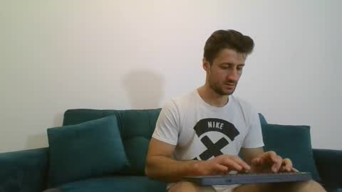 chrisaron online show from 03/07/25, 04:24