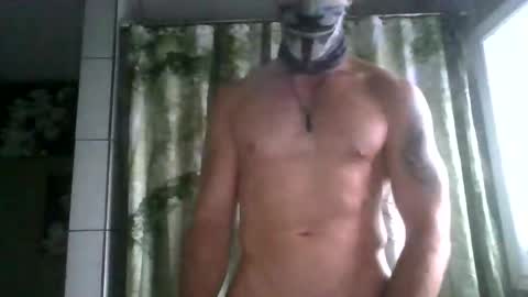 Snapshot of chrisfroom chatting on 11/15/25, 07:32 chrisfroom online show from 11/15/25, 07:32