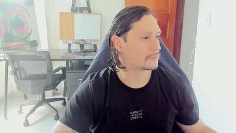 Snapshot of chrismckey1 chatting on 03/03/26, 06:58 Cris online show from 03/03/26, 06:58