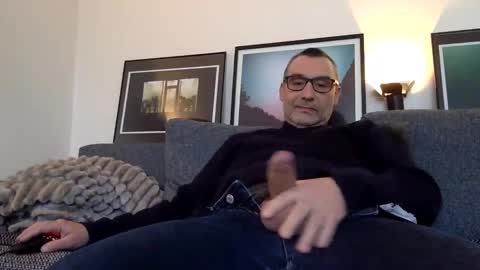 chrispanam13 online show from 12/16/25, 09:58