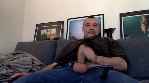 chrispanam13 online show from 04/21/26, 07:47