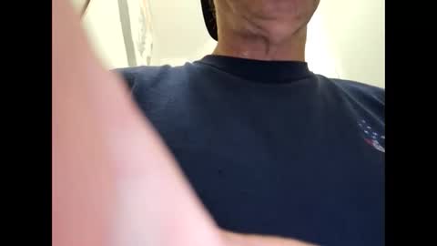 Snapshot of chrispycum chatting on 11/22/25, 09:25 Chris online show from 11/22/25, 09:25