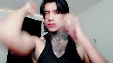 CHRIS  INDEPENT MODEL online show from 02/24/25, 11:30