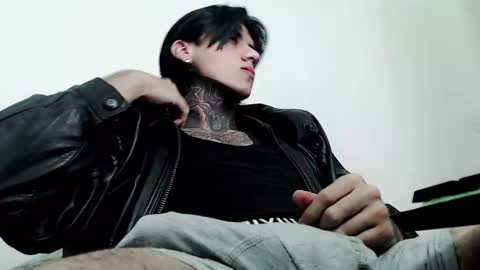 CHRIS  INDEPENT MODEL online show from 03/02/25, 05:47