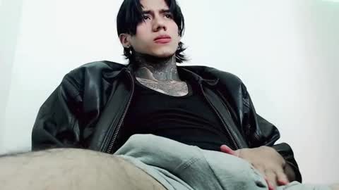 CHRIS  INDEPENT MODEL online show from 03/03/25, 04:47