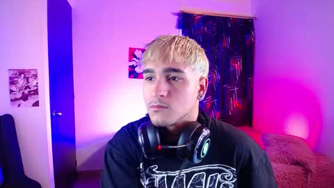 Christian Wang online show from 03/02/26, 11:39