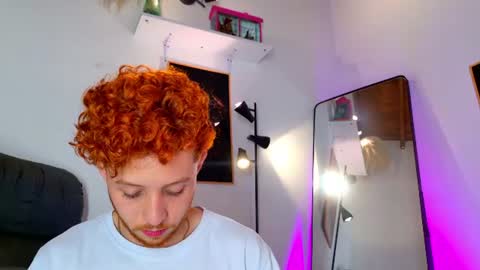 Snapshot of chrisstianford chatting on 06/15/26, 04:04 Hi dont forguet to follow me online show from 06/15/26, 04:04