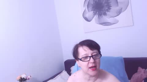 Christa online show from 01/10/25, 07:11