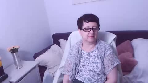 Snapshot of christarose chatting on 05/08/26, 01:55 Christa online show from 05/08/26, 01:55