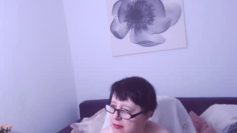 Snapshot of christarose chatting on 05/22/26, 06:13 Christa online show from 05/22/26, 06:13