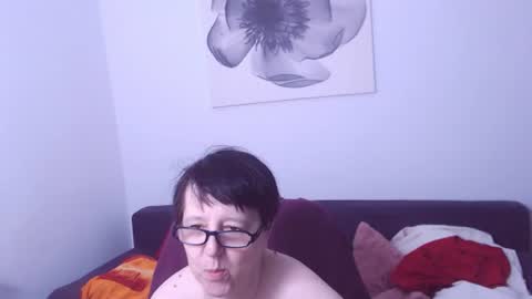 Christa online show from 07/10/26, 07:16