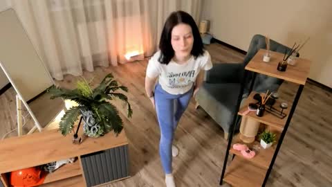 christaschrecongost online show from 02/15/26, 04:03