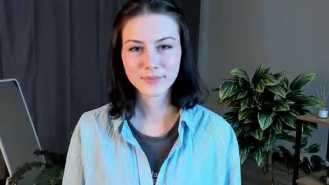 christaschrecongost online show from 02/23/26, 04:15