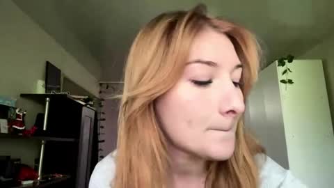 Christia online show from 04/20/26, 08:50